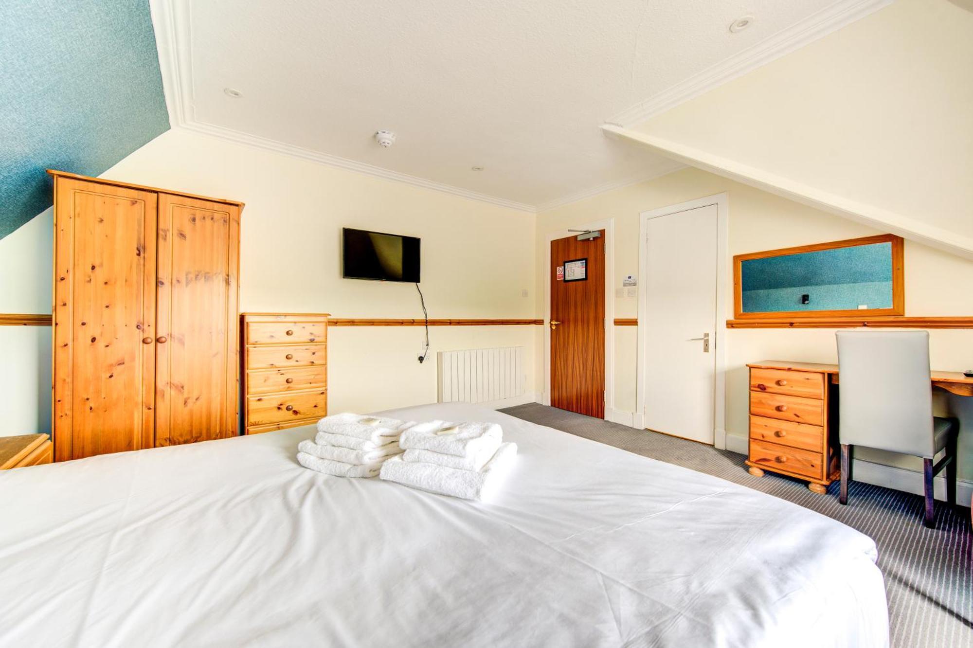 The Hotel 3*