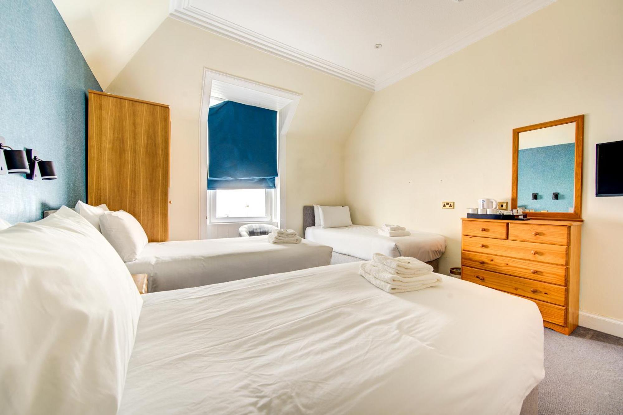 The 3* Morar